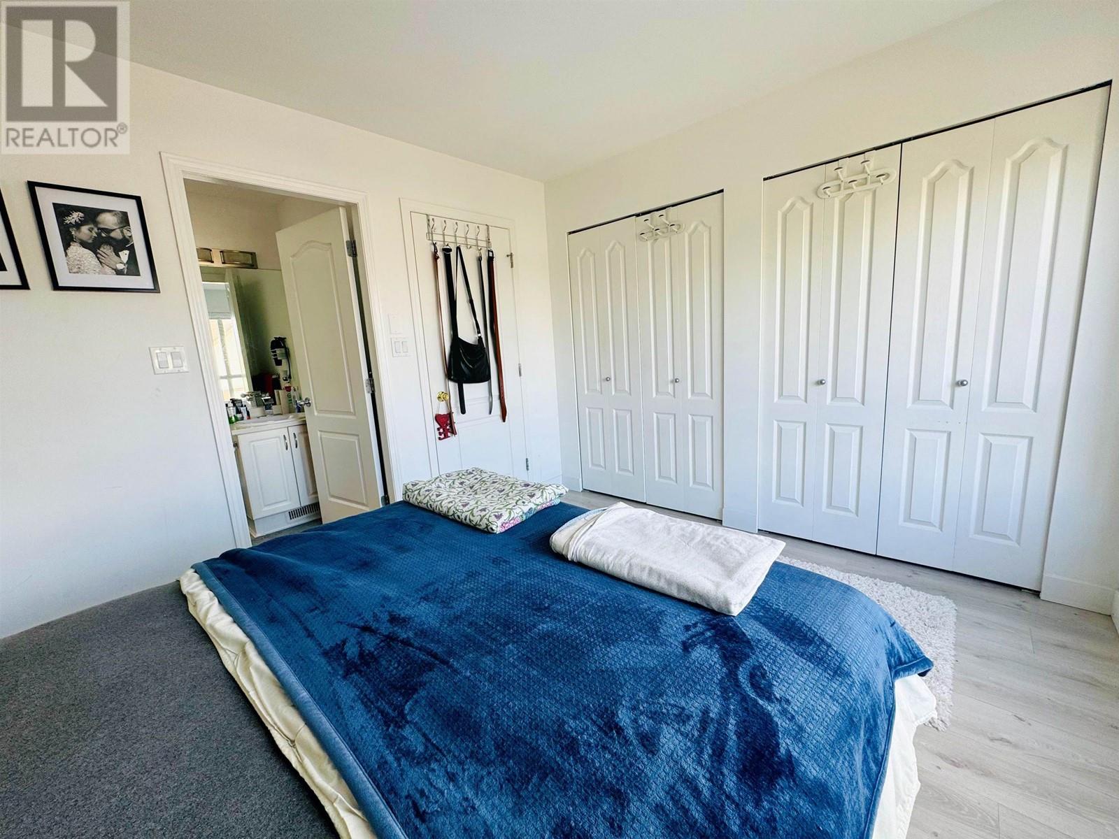 Listing Picture 16 of 19 : 22 22788 NORTON COURT, Richmond / 烈治文 - 魯藝地產 Yvonne Lu Group - MLS Medallion Club Member