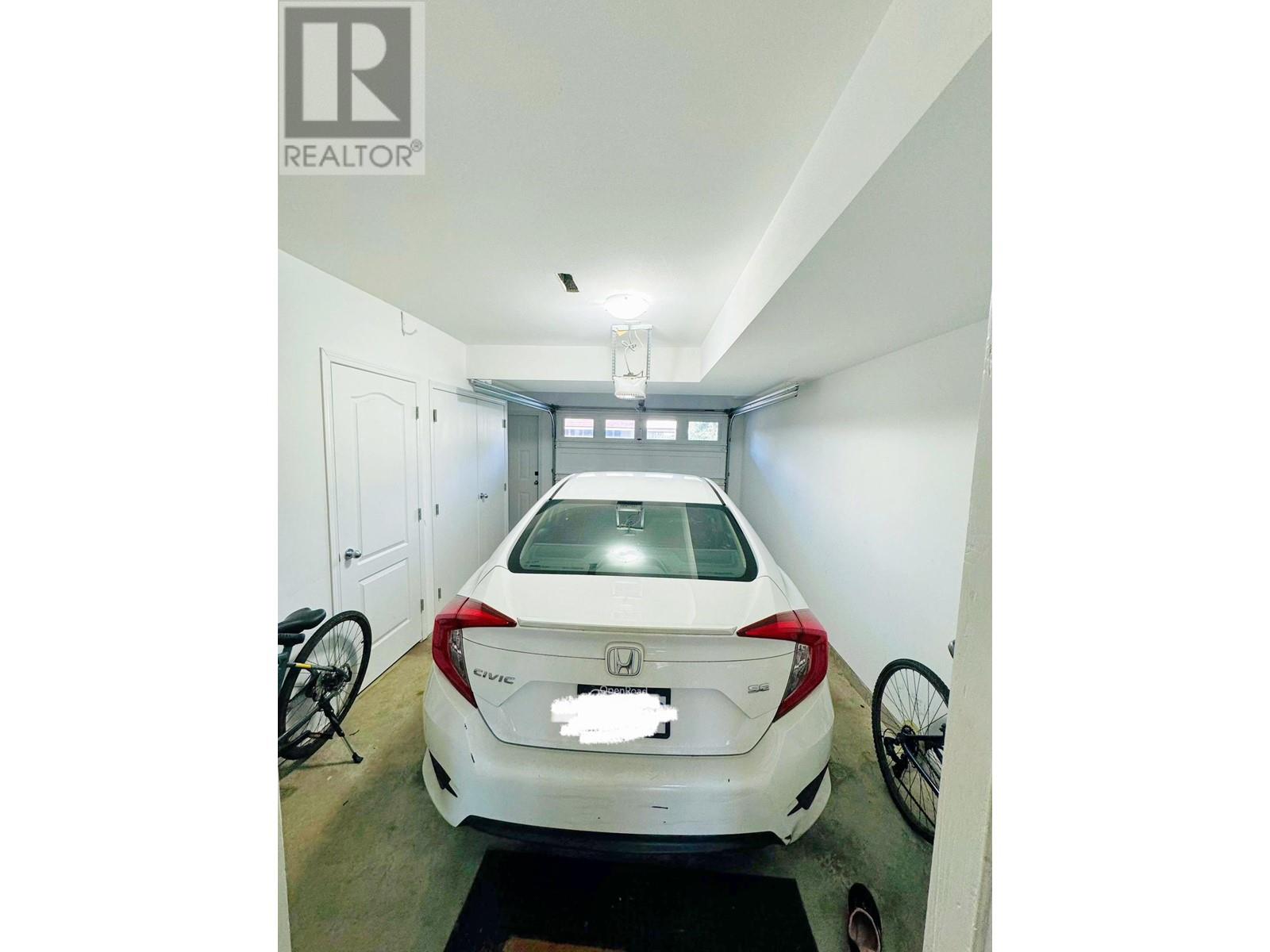 Listing Picture 10 of 19 : 22 22788 NORTON COURT, Richmond / 烈治文 - 魯藝地產 Yvonne Lu Group - MLS Medallion Club Member