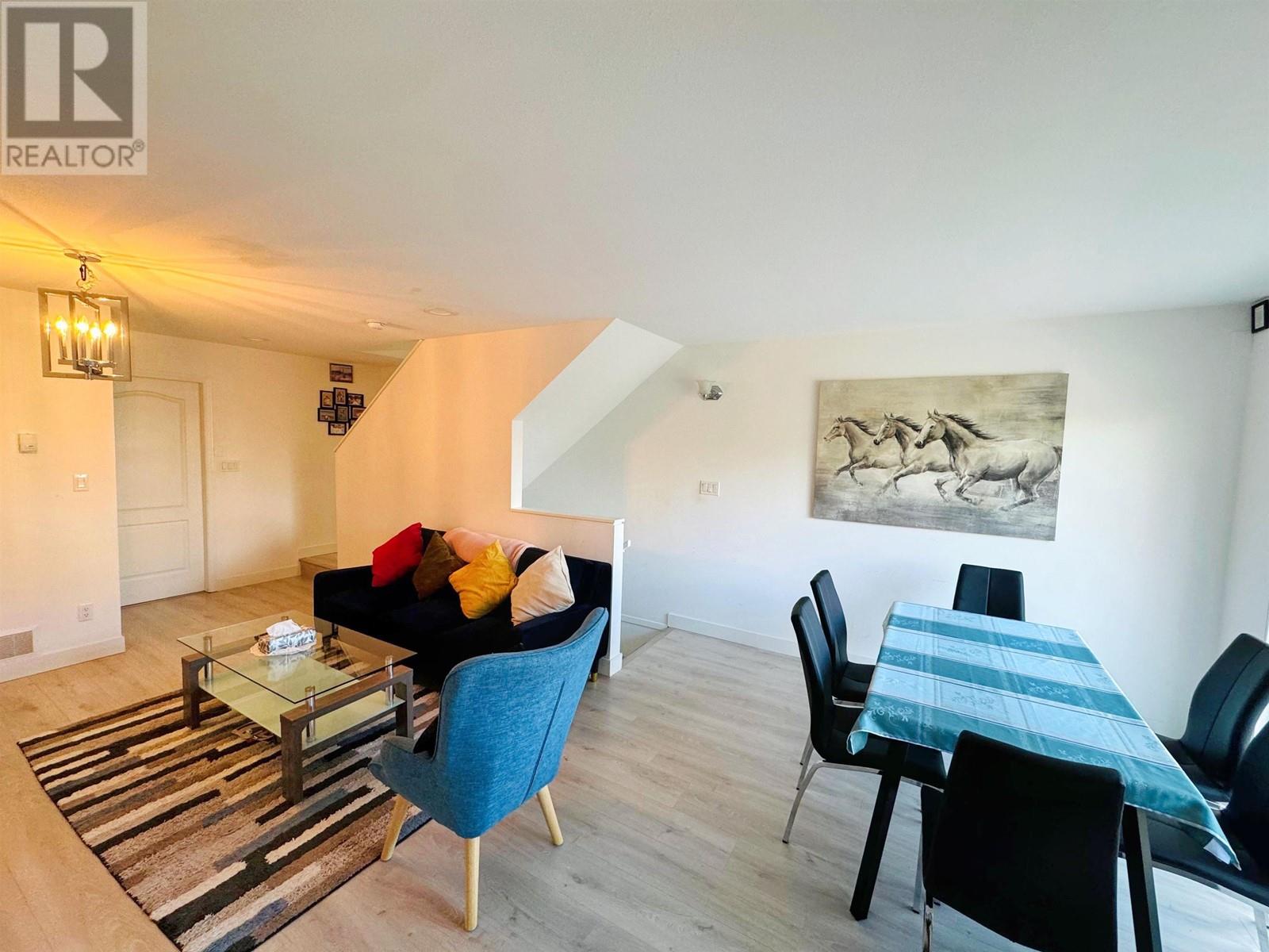 Listing Picture 3 of 19 : 22 22788 NORTON COURT, Richmond / 烈治文 - 魯藝地產 Yvonne Lu Group - MLS Medallion Club Member