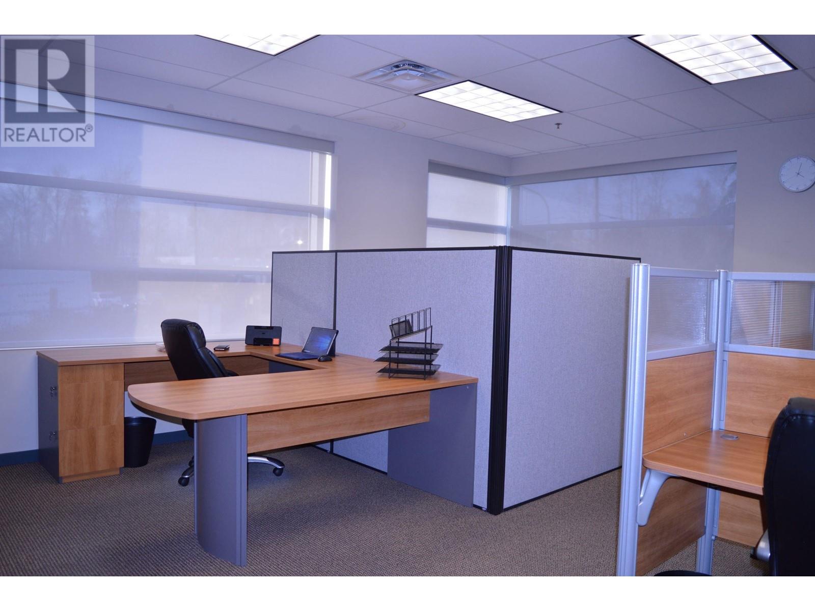 Listing Picture 9 of 12 : 201 4268 LOZELLS AVENUE, Burnaby / 本拿比 - 魯藝地產 Yvonne Lu Group - MLS Medallion Club Member