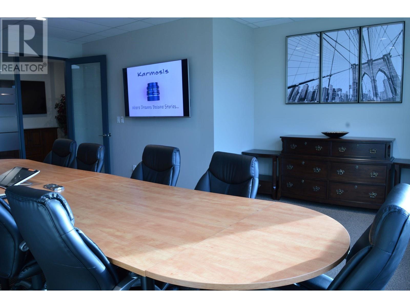 Listing Picture 7 of 12 : 201 4268 LOZELLS AVENUE, Burnaby / 本拿比 - 魯藝地產 Yvonne Lu Group - MLS Medallion Club Member