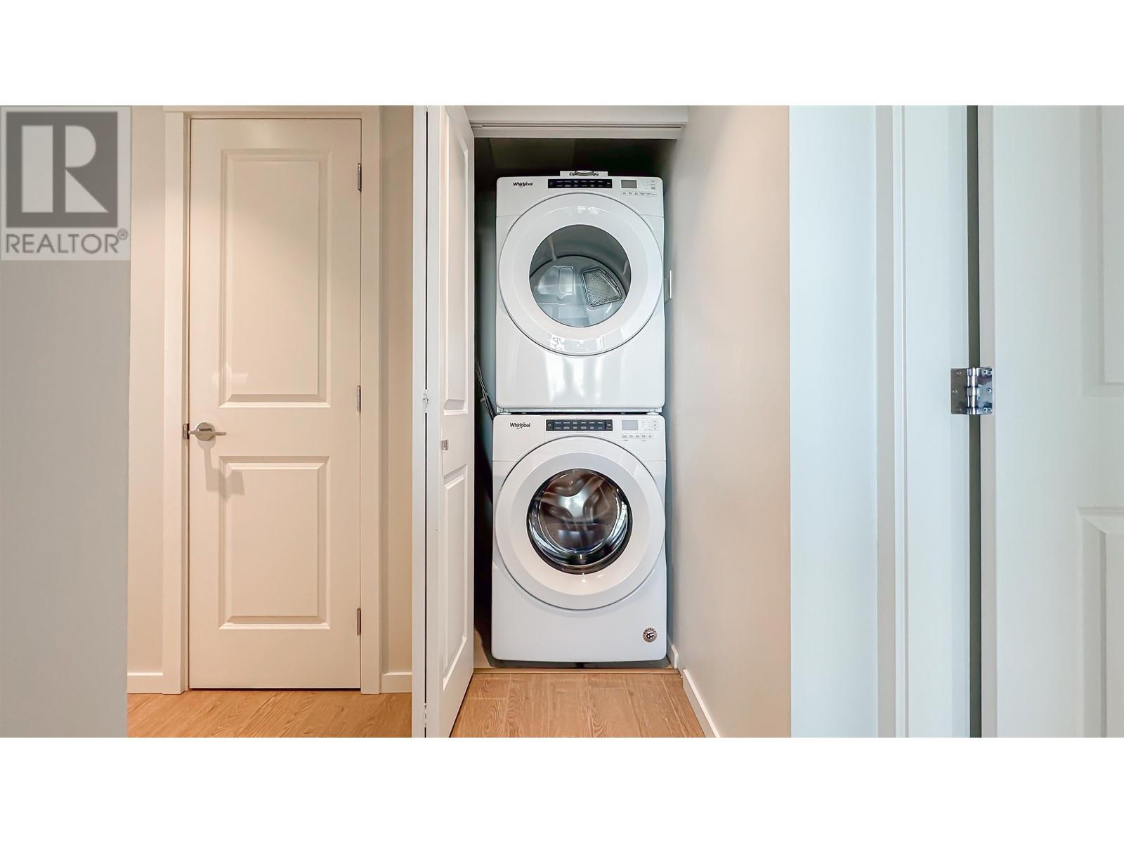 Listing Picture 17 of 25 : 1301 6700 DUNBLANE AVENUE, Burnaby / 本拿比 - 魯藝地產 Yvonne Lu Group - MLS Medallion Club Member