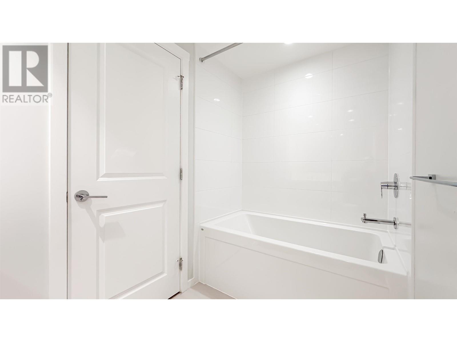 Listing Picture 16 of 25 : 1301 6700 DUNBLANE AVENUE, Burnaby / 本拿比 - 魯藝地產 Yvonne Lu Group - MLS Medallion Club Member