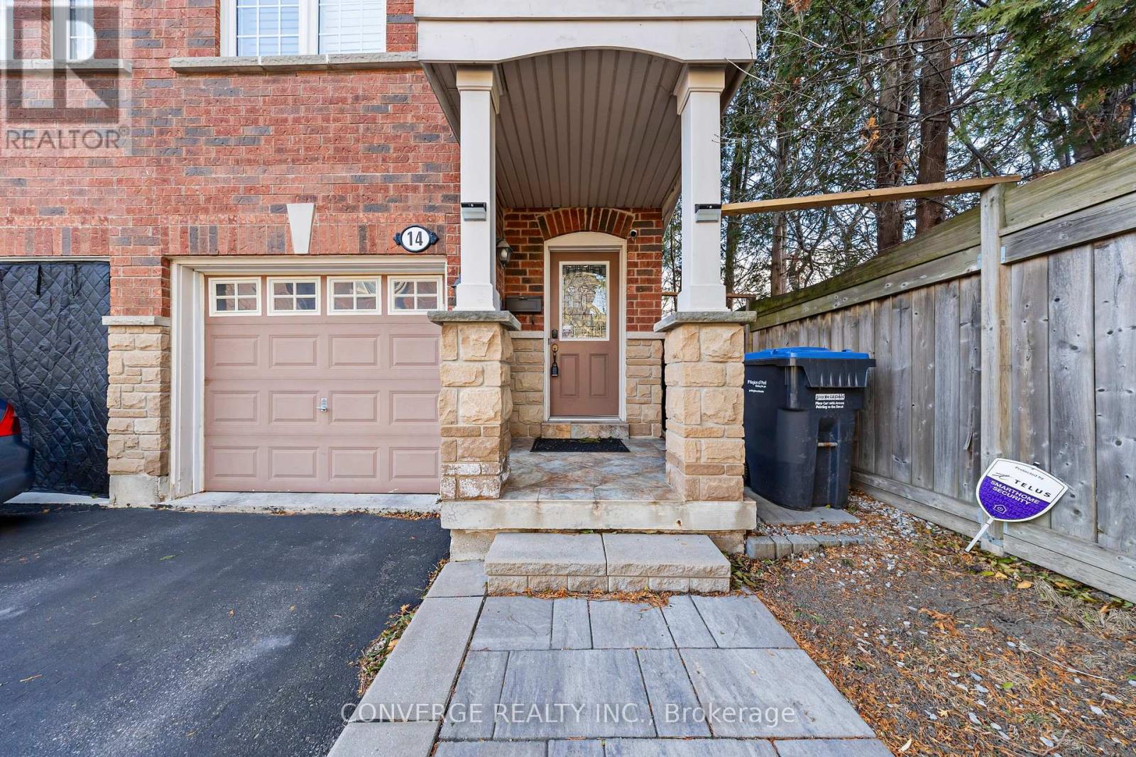 14 Gemstone Lane W, Brampton, Ontario  L6X 0H1 - Photo 3 - W11934711