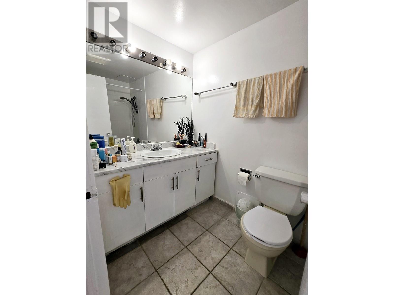 Listing Picture 12 of 15 : 253 8131A RYAN ROAD, Richmond / 烈治文 - 魯藝地產 Yvonne Lu Group - MLS Medallion Club Member