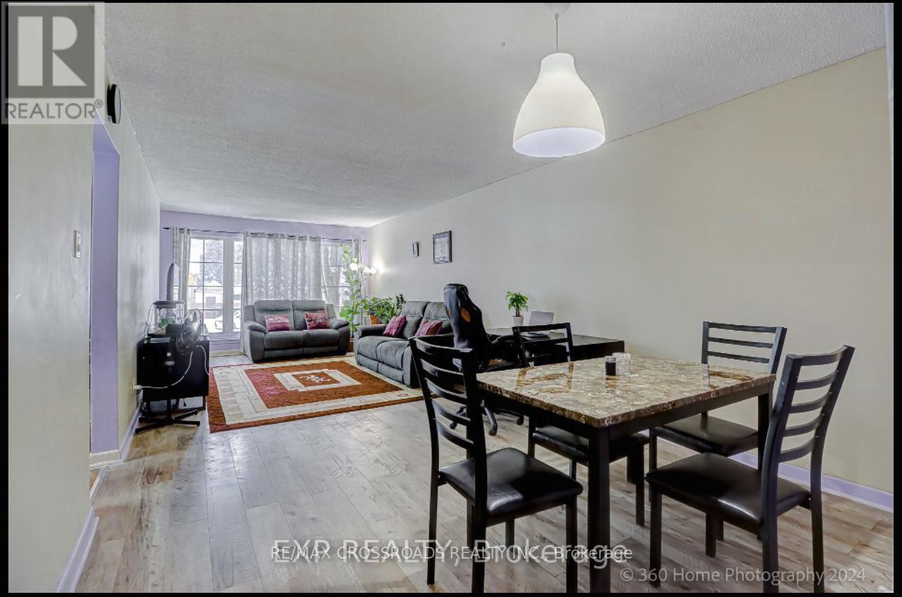 51 Santamonica Boulevard S, Toronto, Ontario  M1L 4H3 - Photo 3 - E11934733