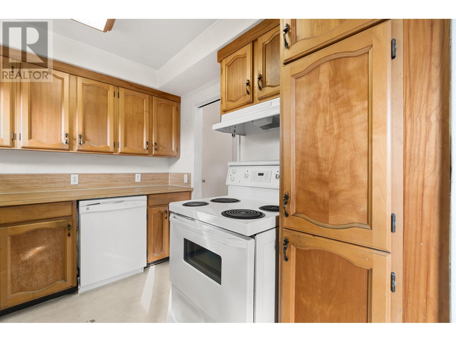 12075 220th Street, Maple Ridge, British Columbia V2X 5R6 - Photo 11 - R2958329