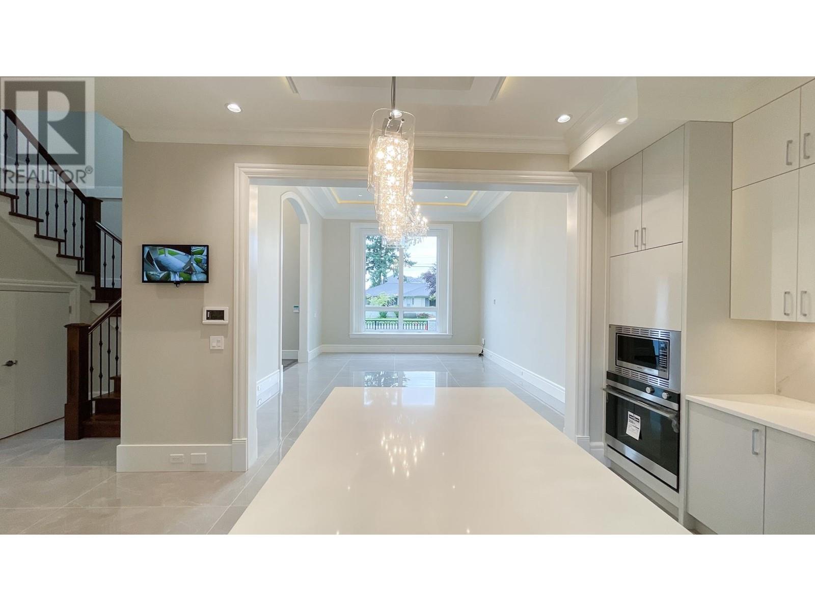 Listing Picture 8 of 30 : 8211 MOWBRAY ROAD, Richmond / 烈治文 - 魯藝地產 Yvonne Lu Group - MLS Medallion Club Member