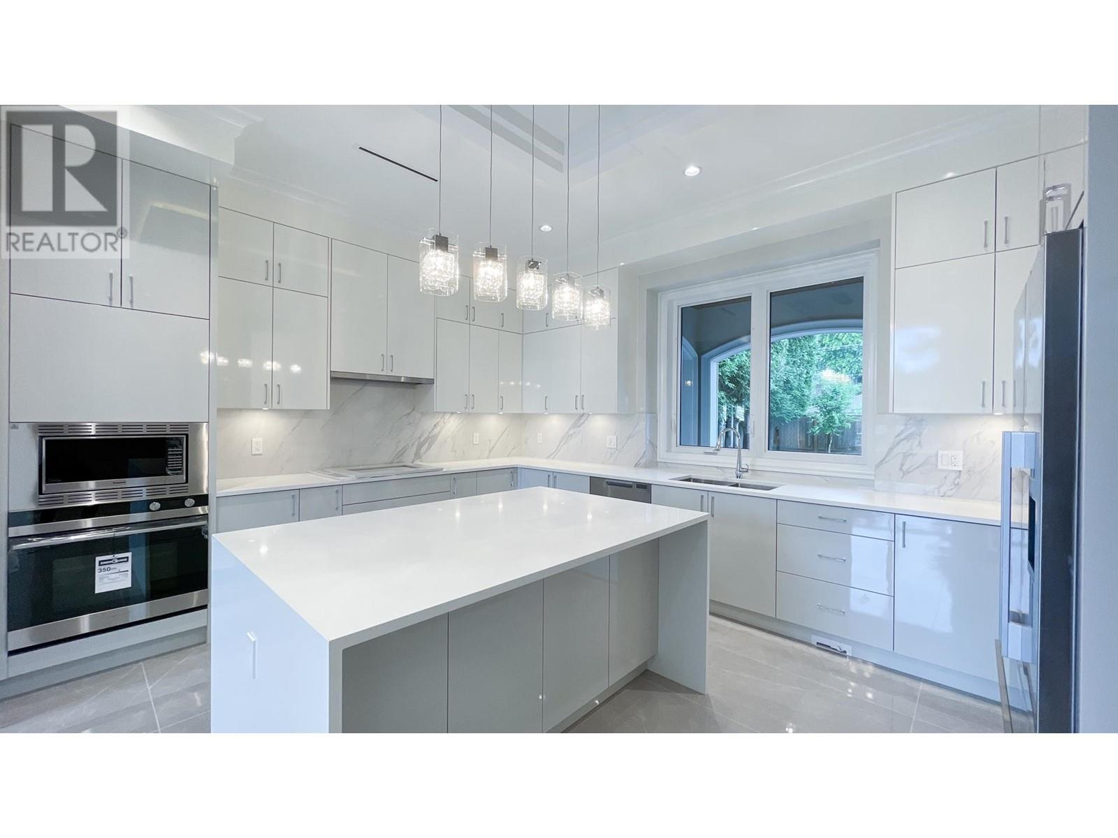Listing Picture 6 of 30 : 8211 MOWBRAY ROAD, Richmond / 烈治文 - 魯藝地產 Yvonne Lu Group - MLS Medallion Club Member