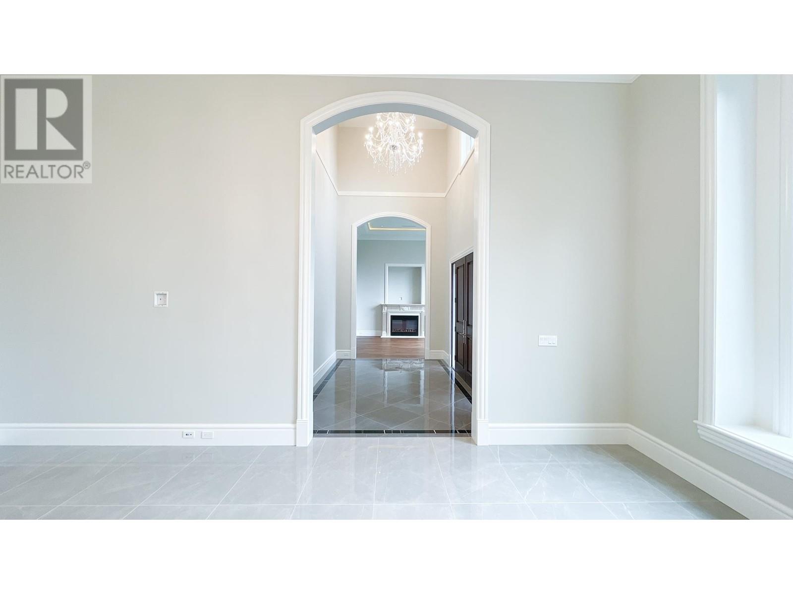 Listing Picture 12 of 30 : 8211 MOWBRAY ROAD, Richmond / 烈治文 - 魯藝地產 Yvonne Lu Group - MLS Medallion Club Member