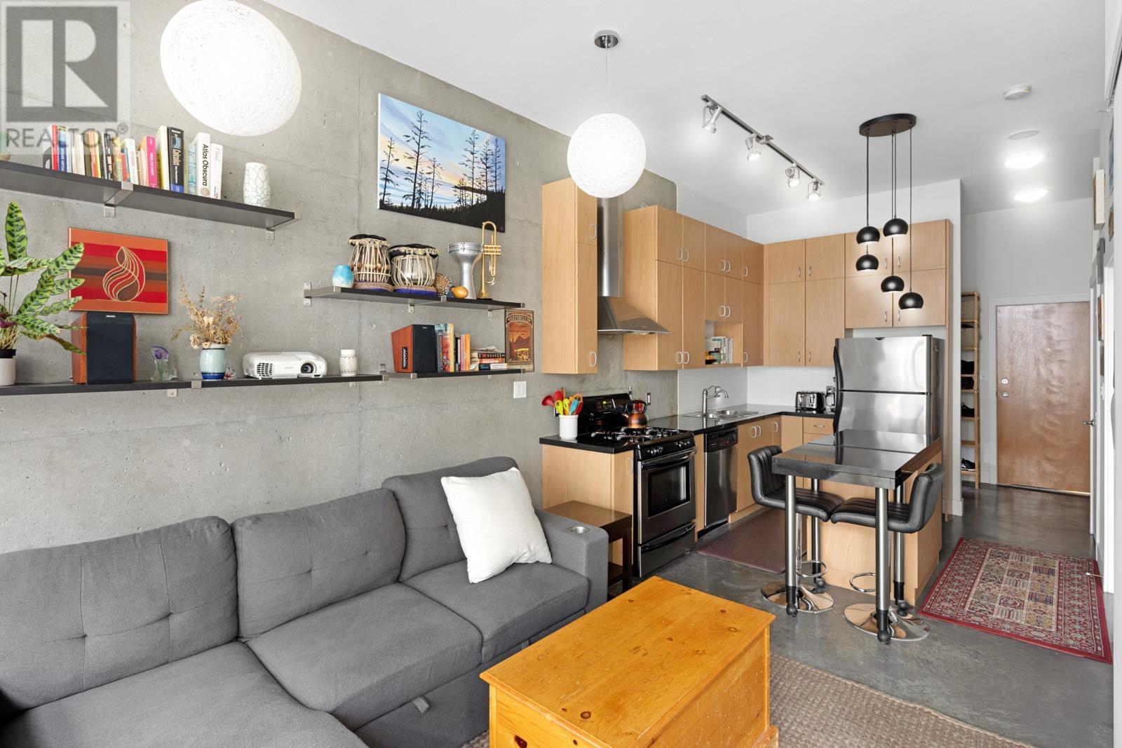 205 2635 Prince Edward Street, Vancouver, British Columbia V5T 4V7 - Photo 3 - R2958827