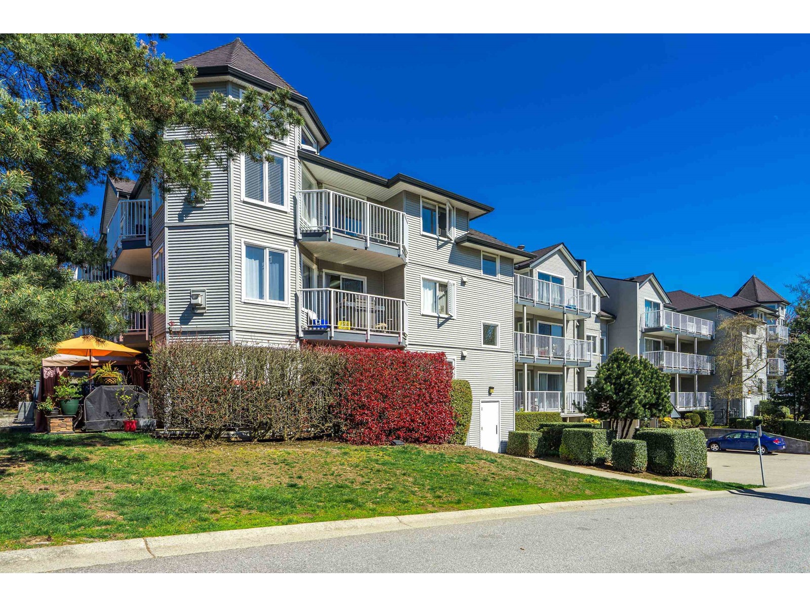 301 33669 2ND AVENUE, mission, British Columbia V2V8Z4