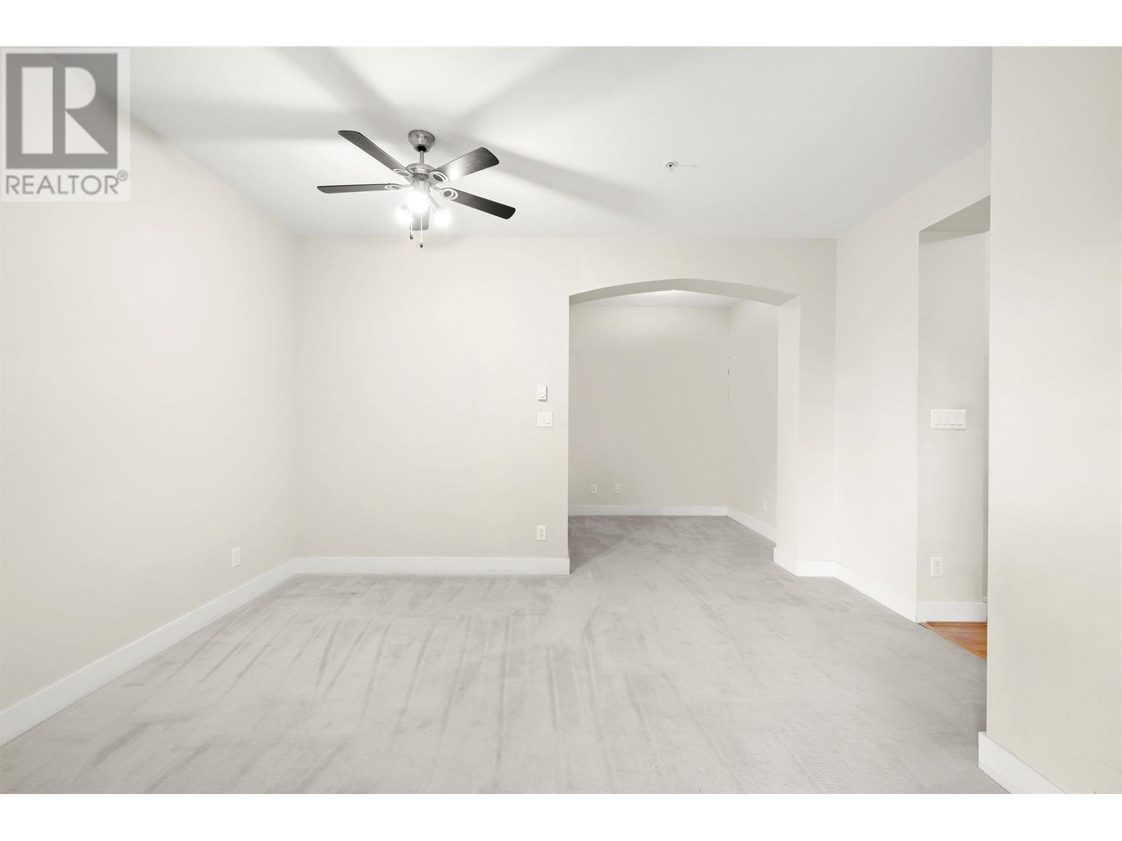 Listing Picture 13 of 31 : 322 2280 WESBROOK MALL, Vancouver / 溫哥華 - 魯藝地產 Yvonne Lu Group - MLS Medallion Club Member