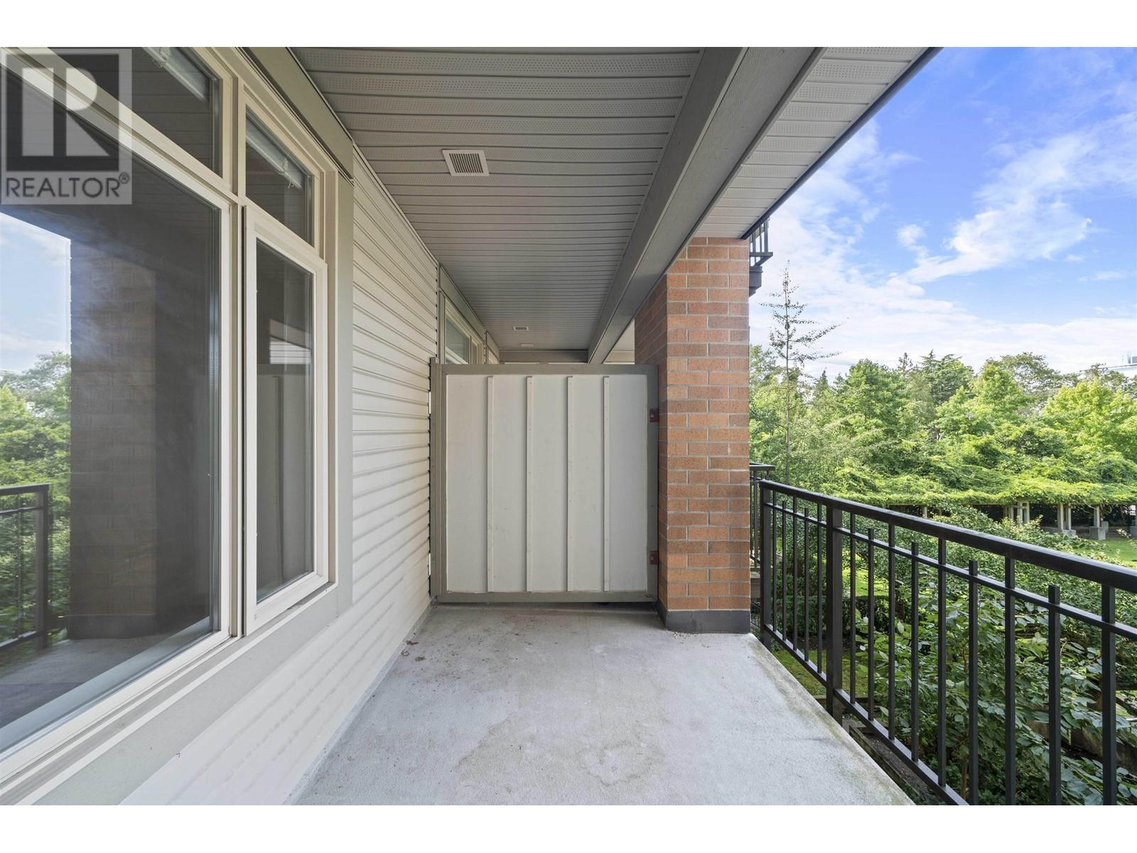 Listing Picture 24 of 31 : 322 2280 WESBROOK MALL, Vancouver / 溫哥華 - 魯藝地產 Yvonne Lu Group - MLS Medallion Club Member