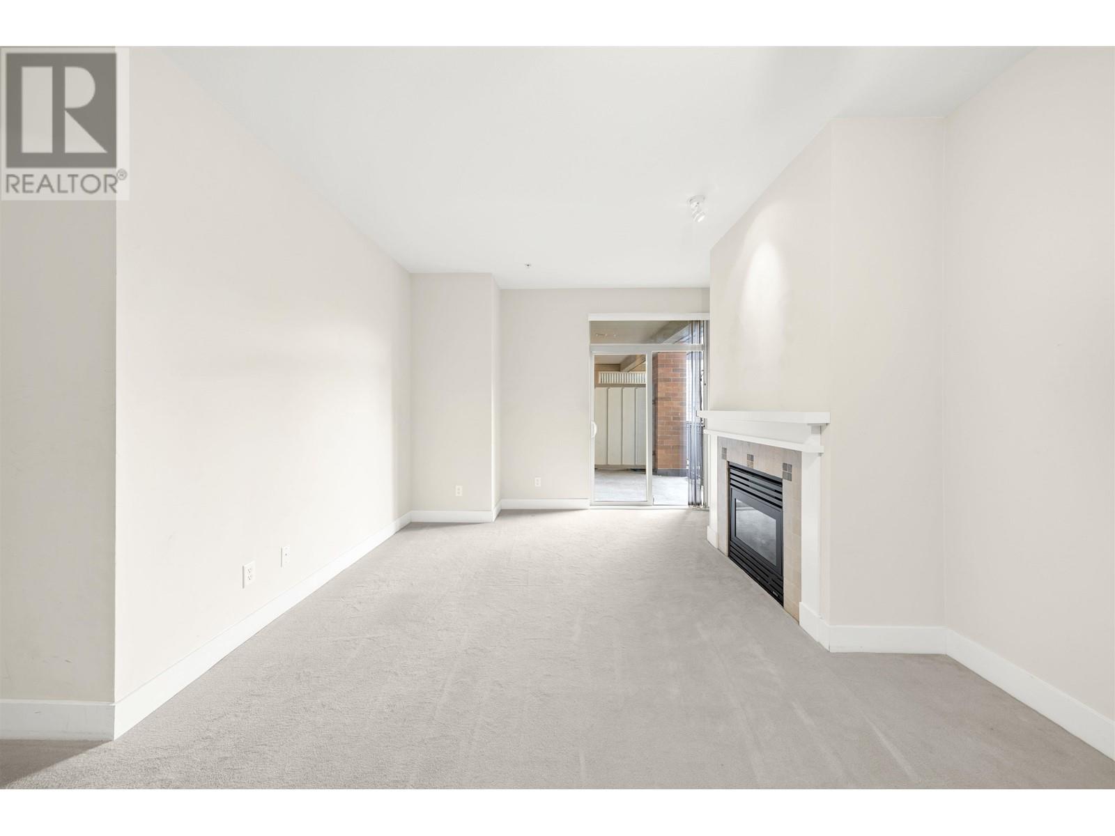 Listing Picture 7 of 31 : 322 2280 WESBROOK MALL, Vancouver / 溫哥華 - 魯藝地產 Yvonne Lu Group - MLS Medallion Club Member