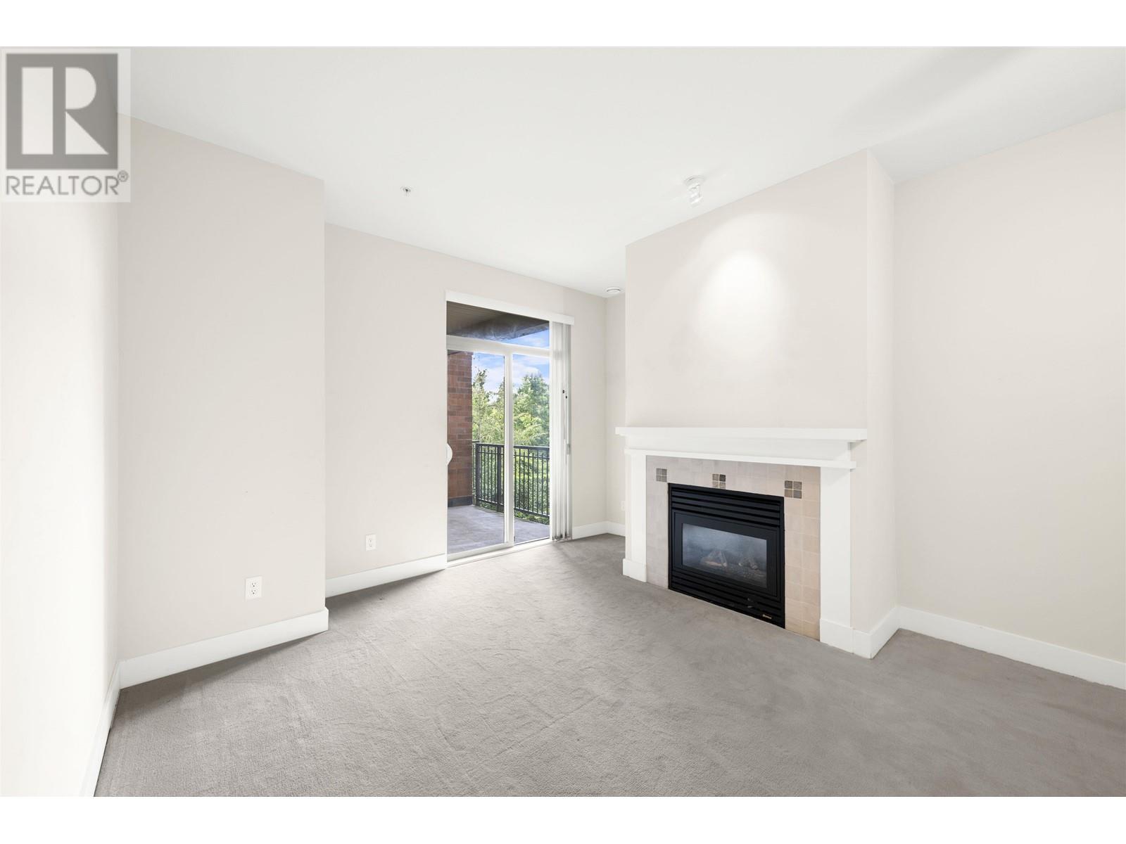 Listing Picture 9 of 31 : 322 2280 WESBROOK MALL, Vancouver / 溫哥華 - 魯藝地產 Yvonne Lu Group - MLS Medallion Club Member