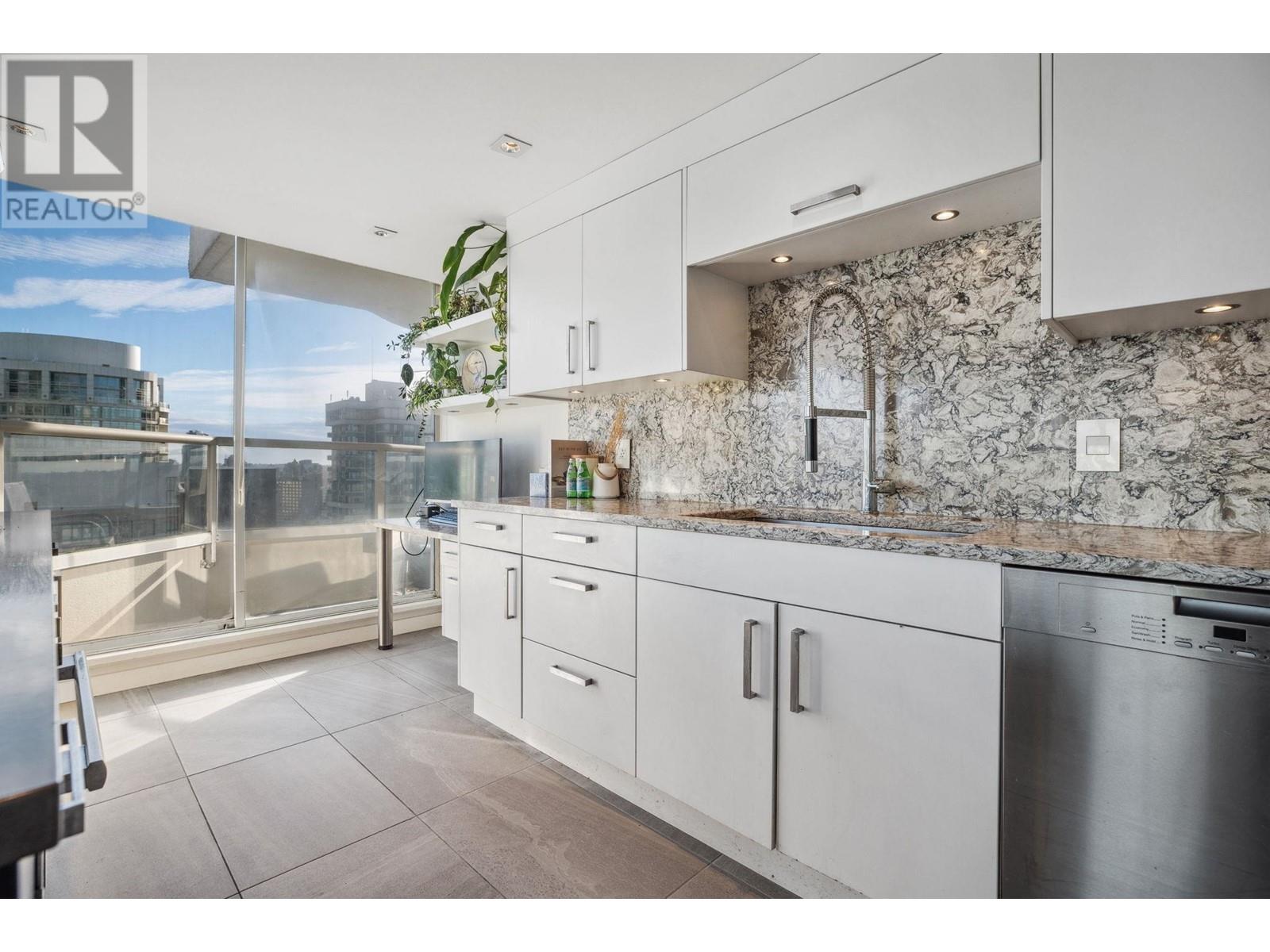 2702 717 Jervis Street, Vancouver, British Columbia  V6E 4L5 - Photo 11 - R2958042