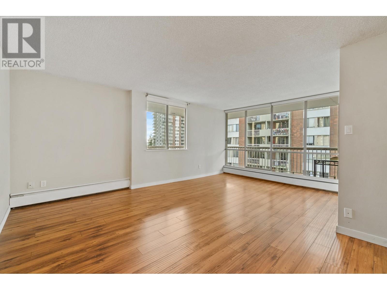715 2012 Fullerton Avenue, North Vancouver, British Columbia  V7P 3E3 - Photo 1 - R2958920
