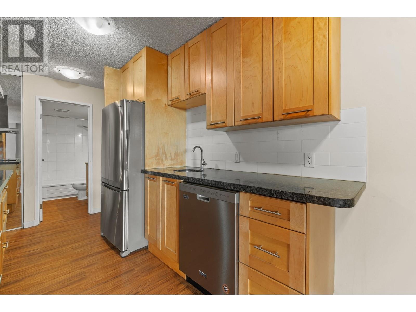 715 2012 Fullerton Avenue, North Vancouver, British Columbia  V7P 3E3 - Photo 5 - R2958920