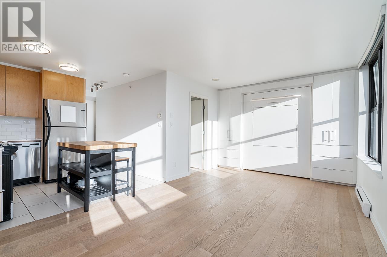 Listing Picture 11 of 30 : 704 989 BEATTY STREET, Vancouver / 溫哥華 - 魯藝地產 Yvonne Lu Group - MLS Medallion Club Member