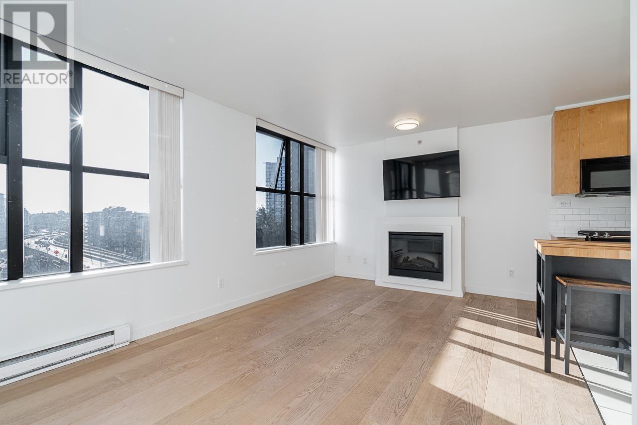 Listing Picture 12 of 30 : 704 989 BEATTY STREET, Vancouver / 溫哥華 - 魯藝地產 Yvonne Lu Group - MLS Medallion Club Member