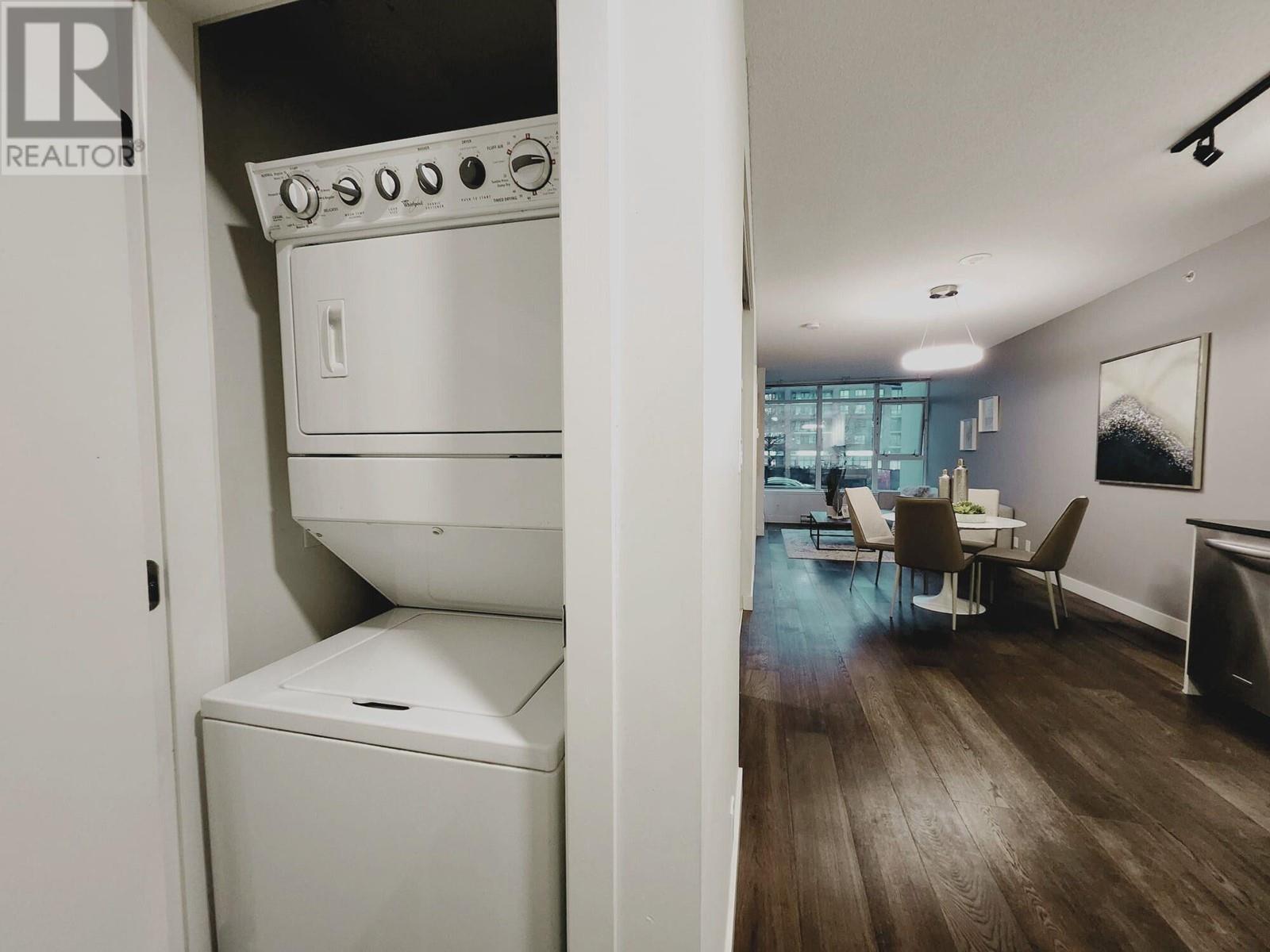 Listing Picture 13 of 21 : 372 250 E 6TH AVENUE, Vancouver / 溫哥華 - 魯藝地產 Yvonne Lu Group - MLS Medallion Club Member