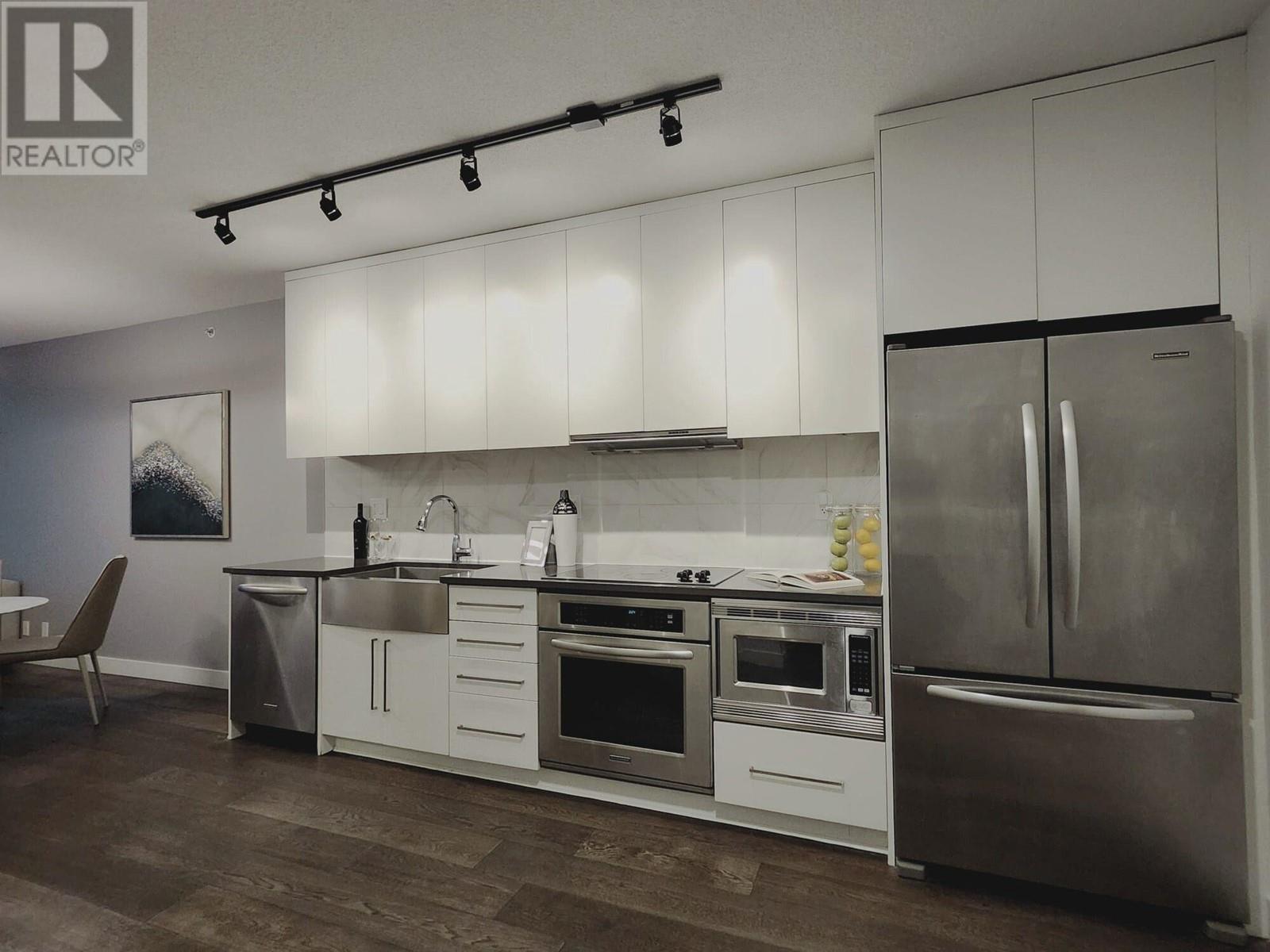 Listing Picture 7 of 21 : 372 250 E 6TH AVENUE, Vancouver / 溫哥華 - 魯藝地產 Yvonne Lu Group - MLS Medallion Club Member