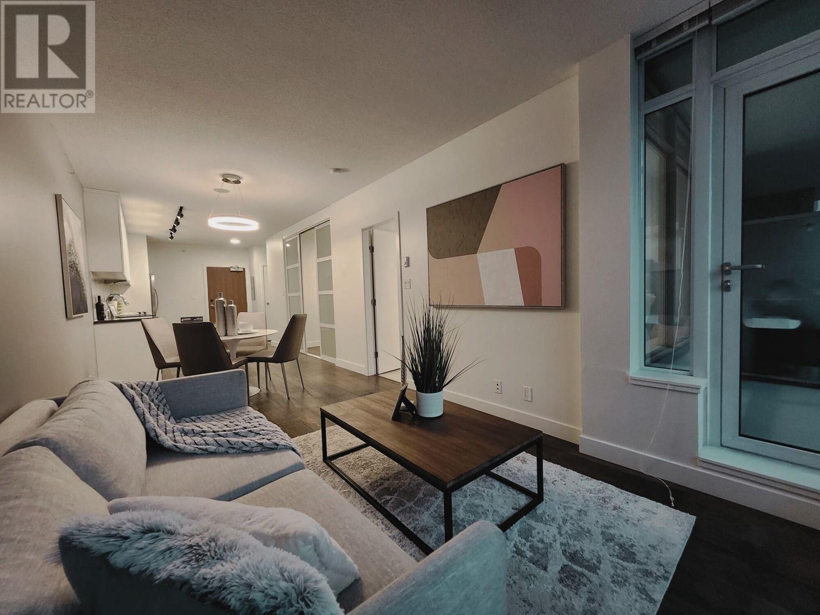 Listing Picture 3 of 21 : 372 250 E 6TH AVENUE, Vancouver / 溫哥華 - 魯藝地產 Yvonne Lu Group - MLS Medallion Club Member