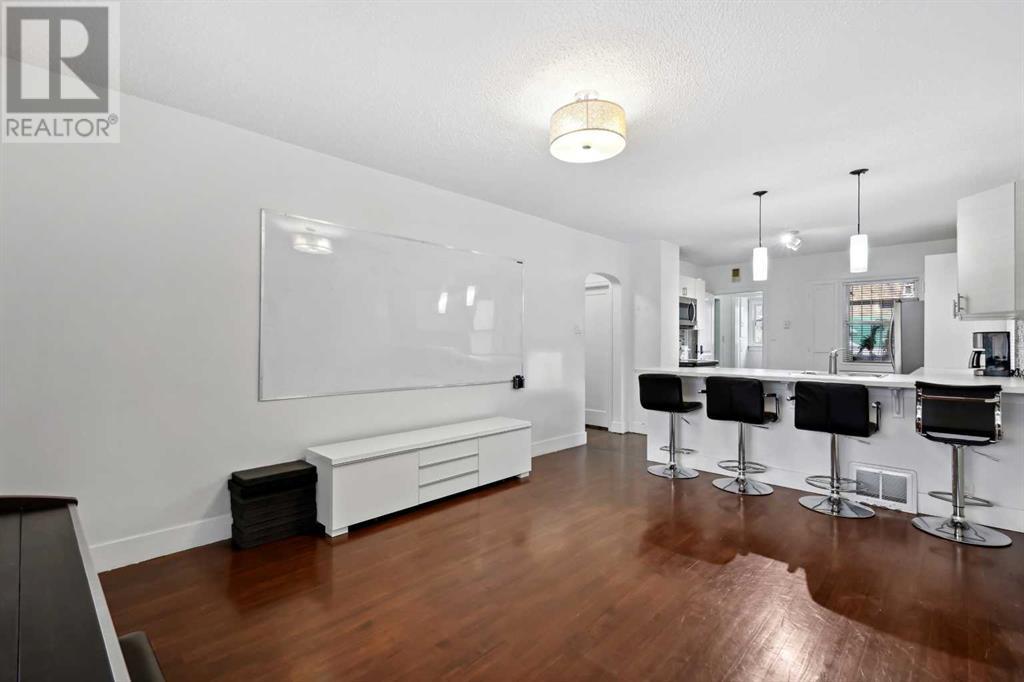 Property at 230 8A Street NE image 4
