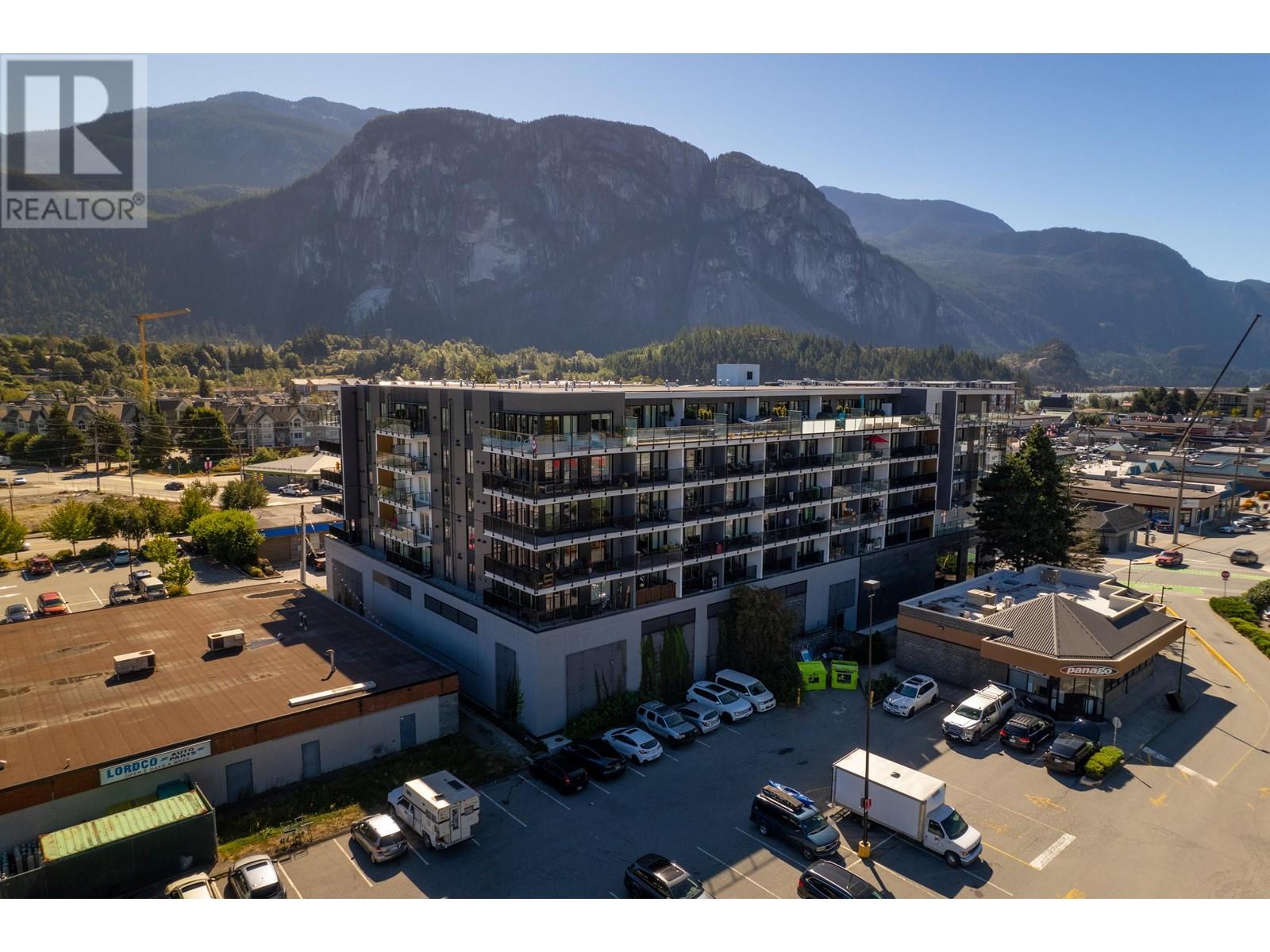 416 1365 Pemberton Avenue, Squamish, British Columbia  V8B 0J8 - Photo 2 - R2958797