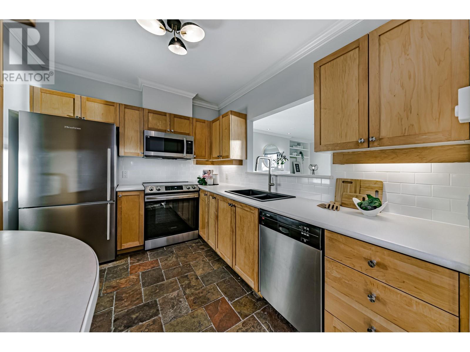 106 1920 Se Kent Avenue South Avenue, Vancouver, British Columbia  V5P 2S7 - Photo 10 - R2958988