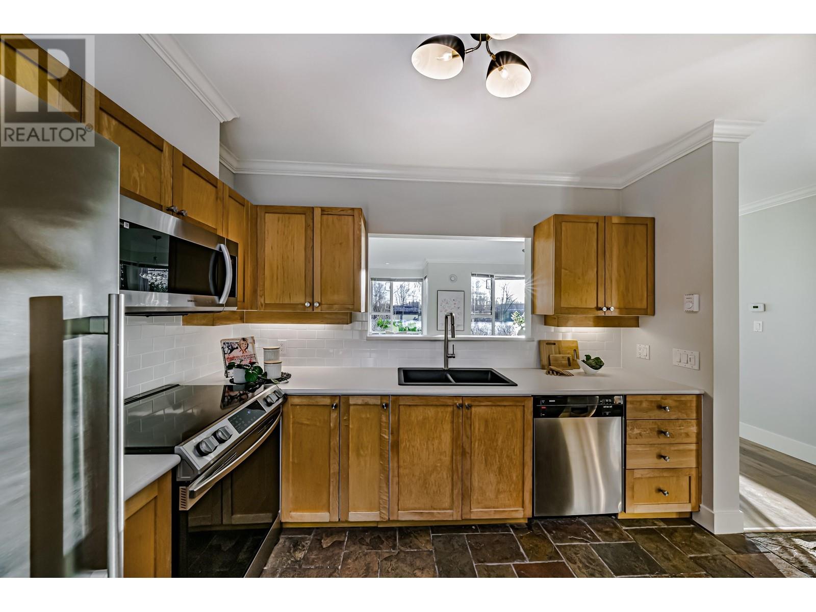 106 1920 Se Kent Avenue South Avenue, Vancouver, British Columbia  V5P 2S7 - Photo 11 - R2958988