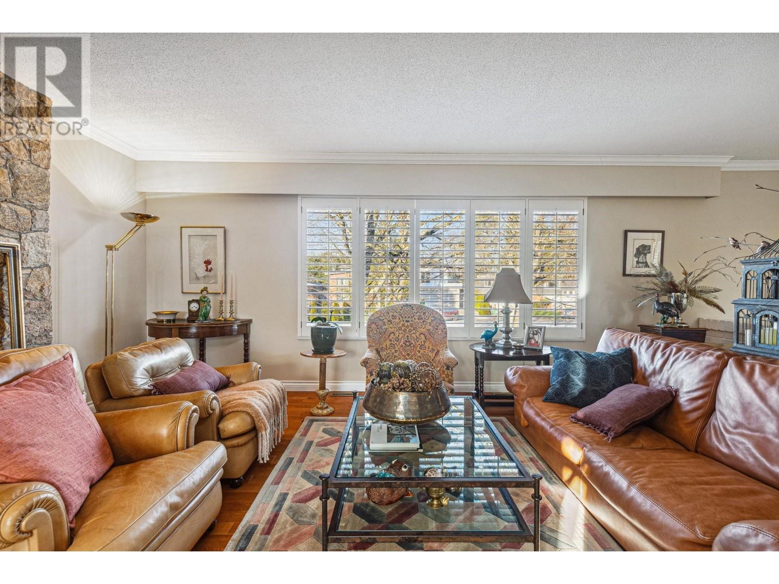 Listing Picture 14 of 40 : 4900 MARIPOSA COURT, Richmond / 烈治文 - 魯藝地產 Yvonne Lu Group - MLS Medallion Club Member