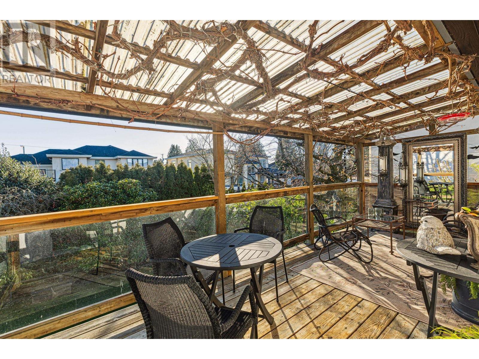 Listing Picture 30 of 40 : 4900 MARIPOSA COURT, Richmond / 烈治文 - 魯藝地產 Yvonne Lu Group - MLS Medallion Club Member