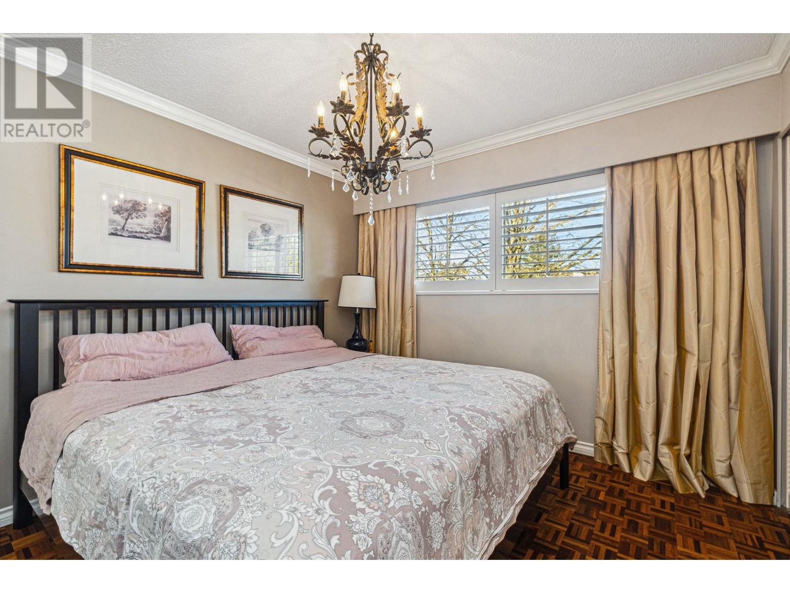 Listing Picture 25 of 40 : 4900 MARIPOSA COURT, Richmond / 烈治文 - 魯藝地產 Yvonne Lu Group - MLS Medallion Club Member