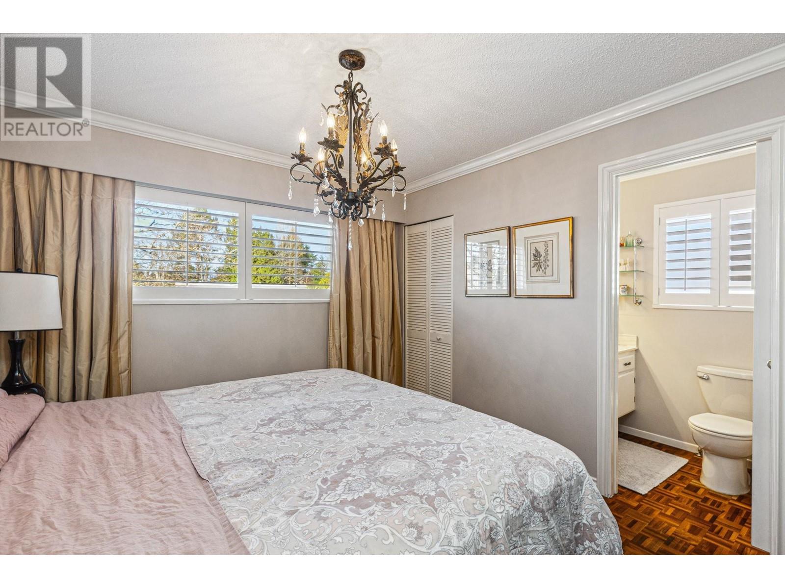 Listing Picture 26 of 40 : 4900 MARIPOSA COURT, Richmond / 烈治文 - 魯藝地產 Yvonne Lu Group - MLS Medallion Club Member