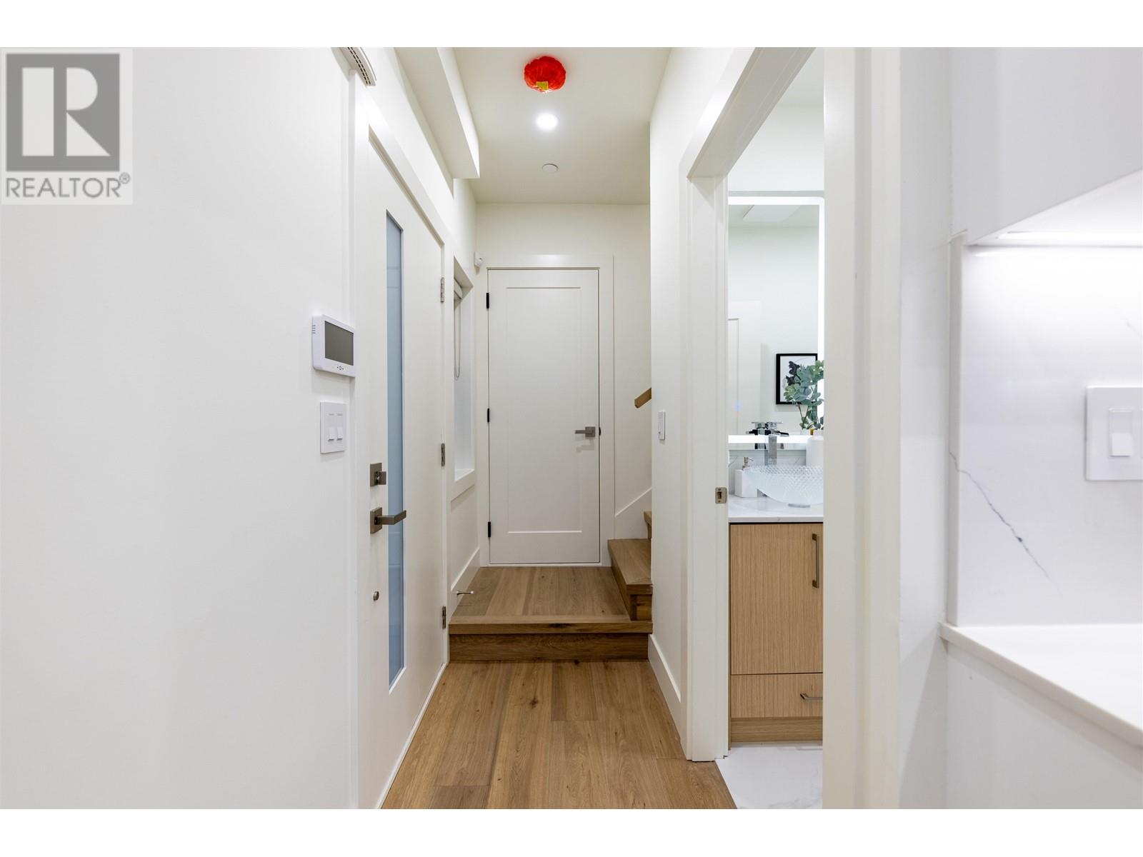 1125 E 15th Avenue, Vancouver, British Columbia  V5T 2S7 - Photo 7 - R2949712