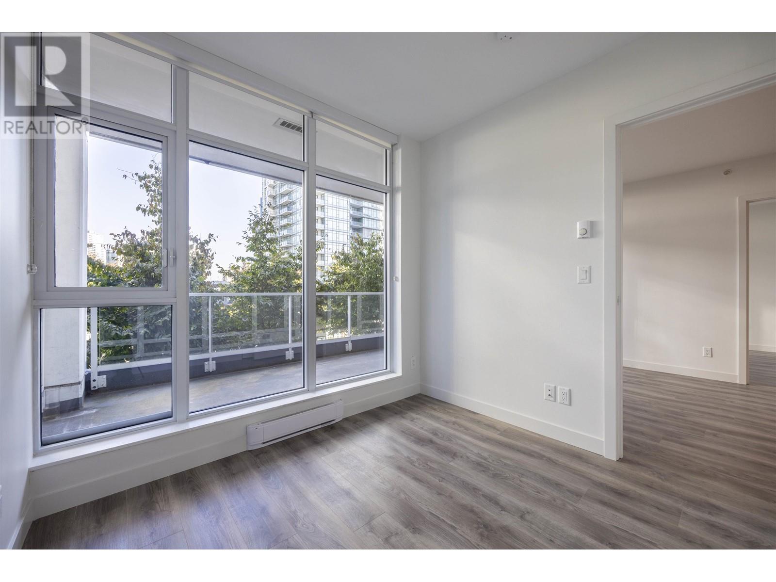 Listing Picture 16 of 33 : 508 6080 MCKAY AVENUE, Burnaby / 本拿比 - 魯藝地產 Yvonne Lu Group - MLS Medallion Club Member
