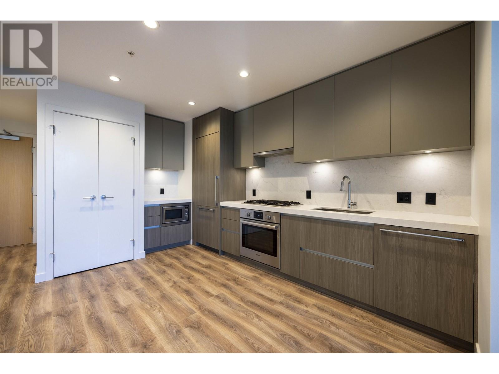 Listing Picture 14 of 33 : 508 6080 MCKAY AVENUE, Burnaby / 本拿比 - 魯藝地產 Yvonne Lu Group - MLS Medallion Club Member