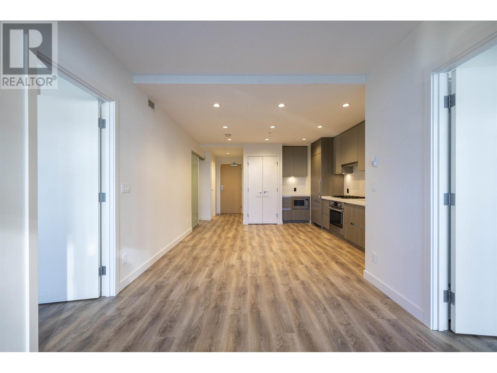 Listing Picture 13 of 33 : 508 6080 MCKAY AVENUE, Burnaby / 本拿比 - 魯藝地產 Yvonne Lu Group - MLS Medallion Club Member