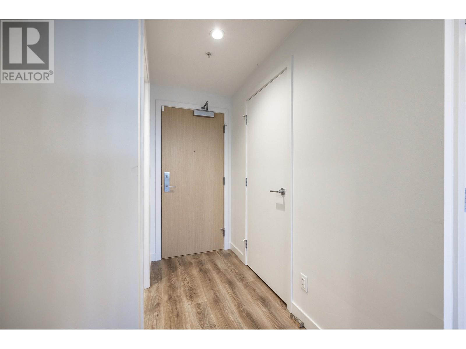 Listing Picture 2 of 33 : 508 6080 MCKAY AVENUE, Burnaby / 本拿比 - 魯藝地產 Yvonne Lu Group - MLS Medallion Club Member