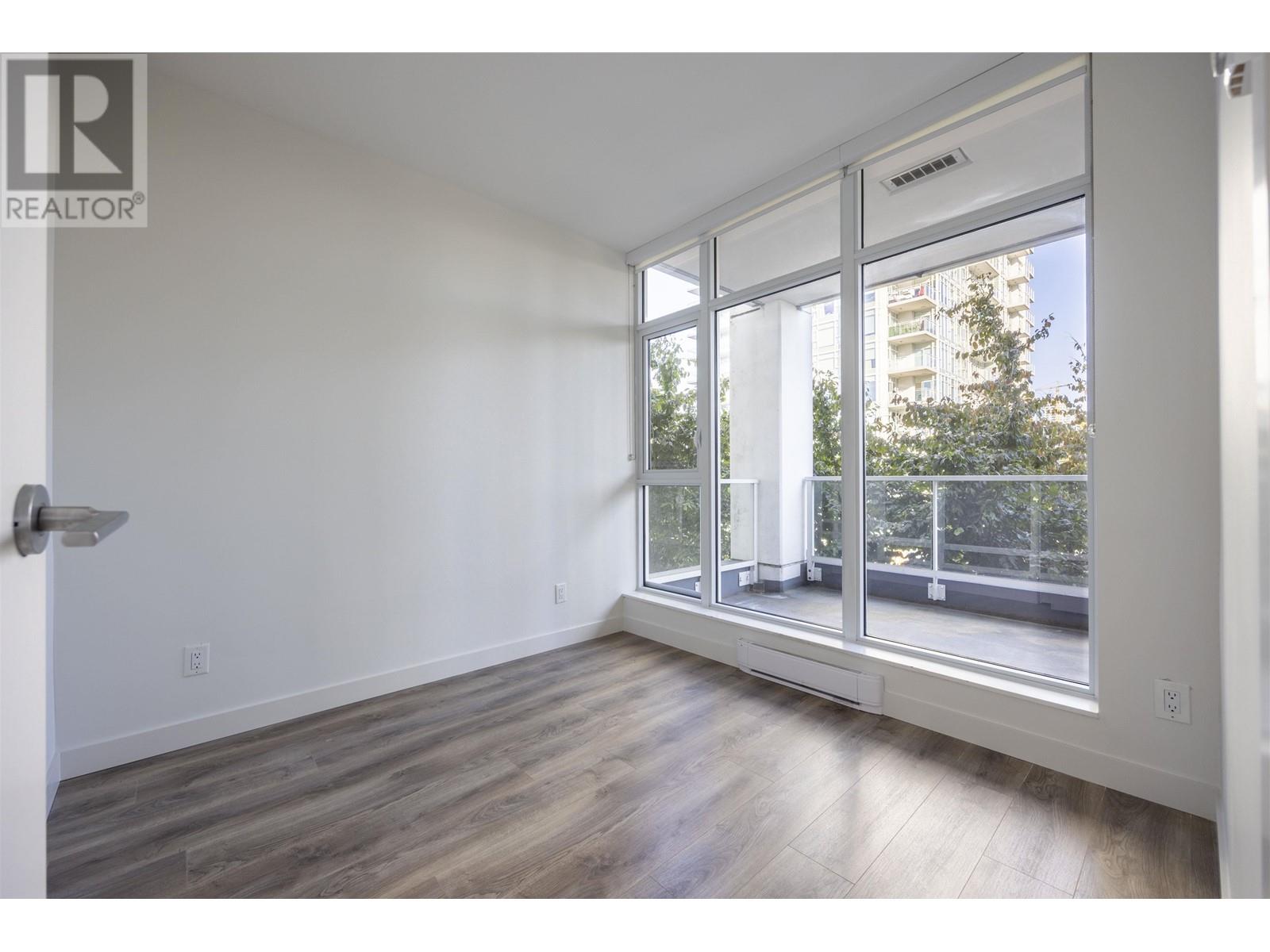Listing Picture 15 of 33 : 508 6080 MCKAY AVENUE, Burnaby / 本拿比 - 魯藝地產 Yvonne Lu Group - MLS Medallion Club Member
