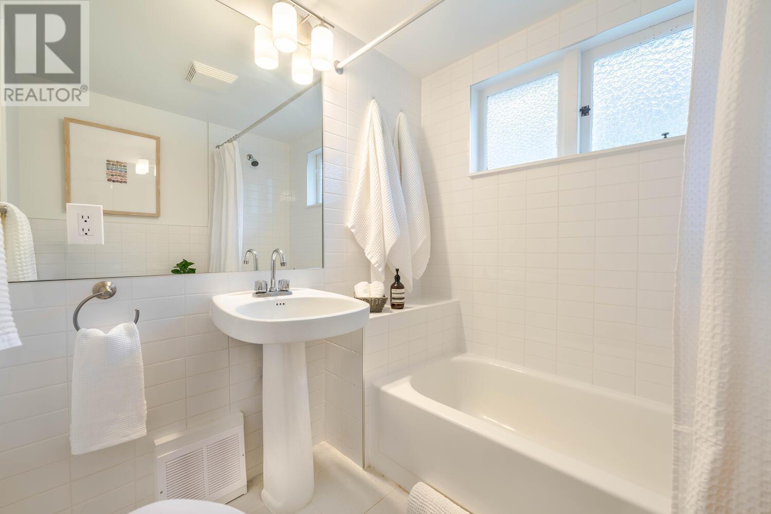 372 E 37th Avenue, Vancouver, British Columbia  V5W 1E7 - Photo 9 - R2958601