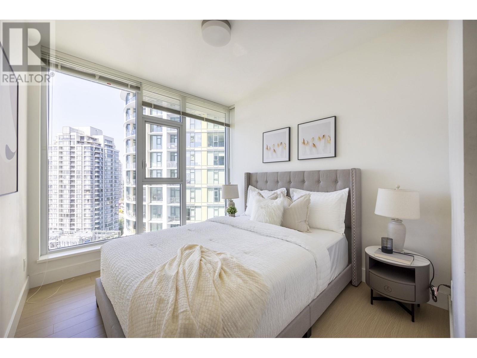 2002 7388 Kingsway, Burnaby, British Columbia  V3N 0G9 - Photo 14 - R2956903
