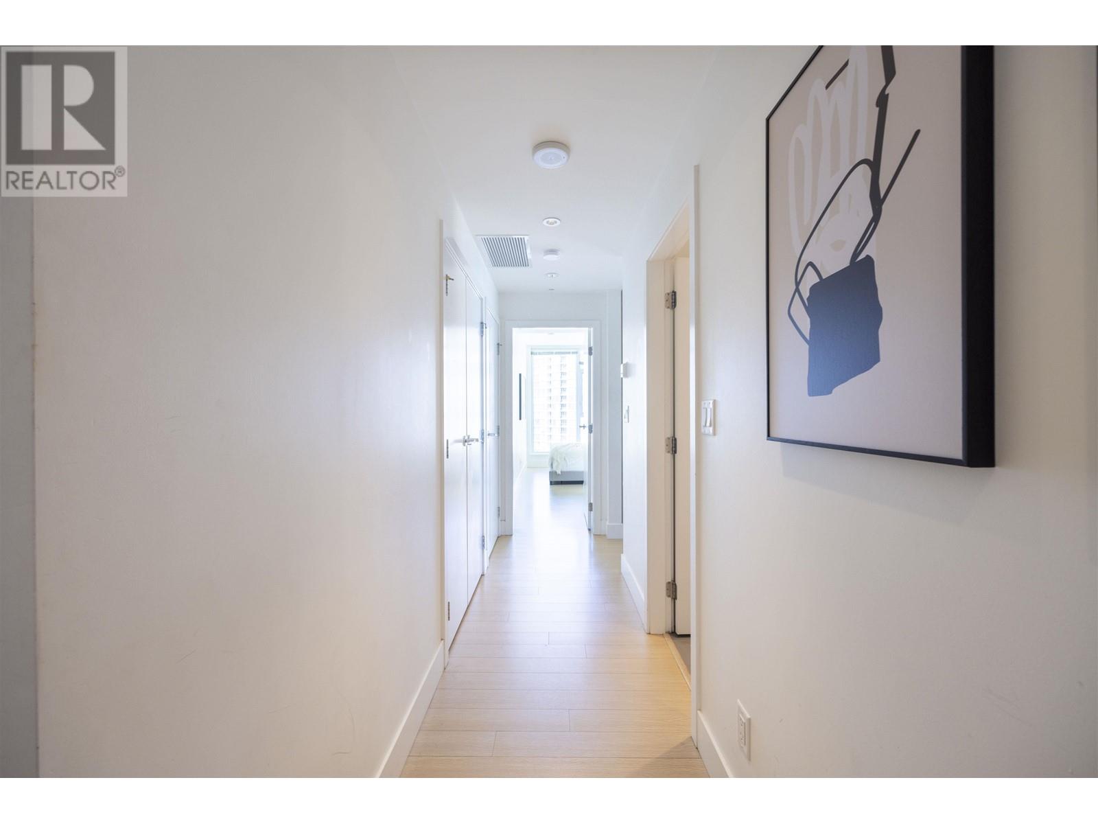 2002 7388 Kingsway, Burnaby, British Columbia  V3N 0G9 - Photo 16 - R2956903