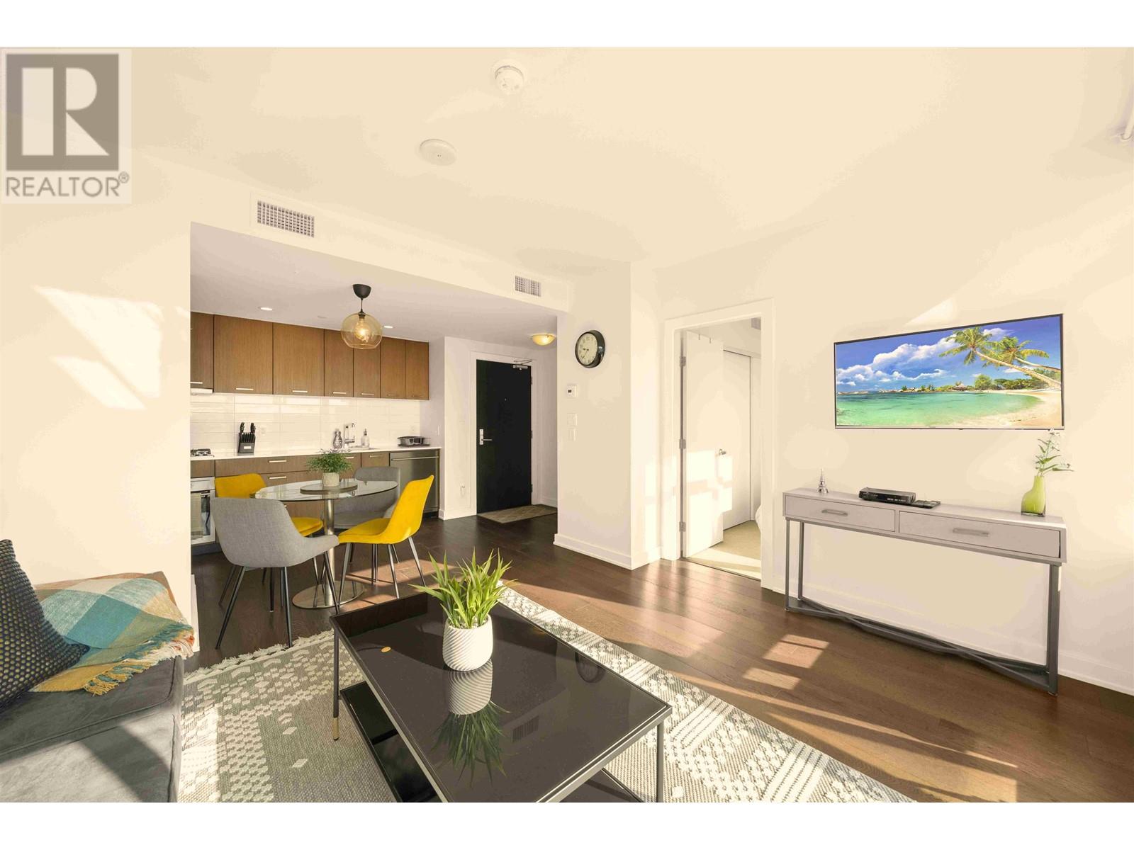 Listing Picture 3 of 11 : 2306 1372 SEYMOUR STREET, Vancouver / 溫哥華 - 魯藝地產 Yvonne Lu Group - MLS Medallion Club Member