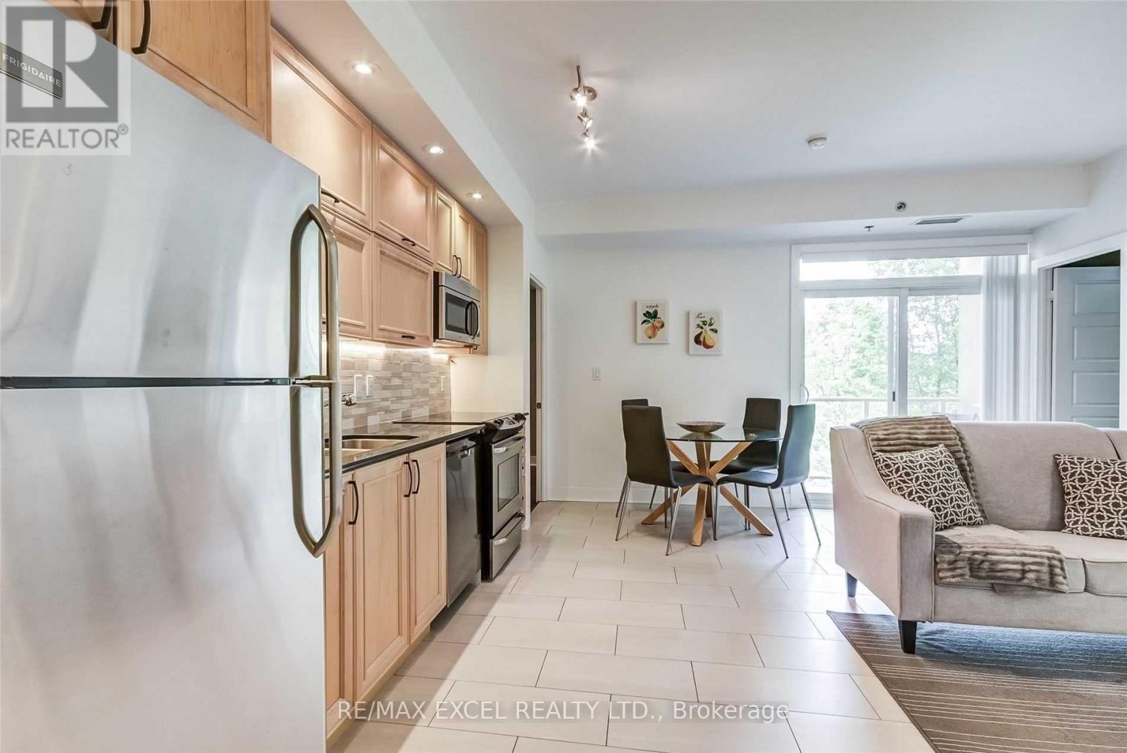 Property at 241 - 28 PRINCE REGENT STREET image 4