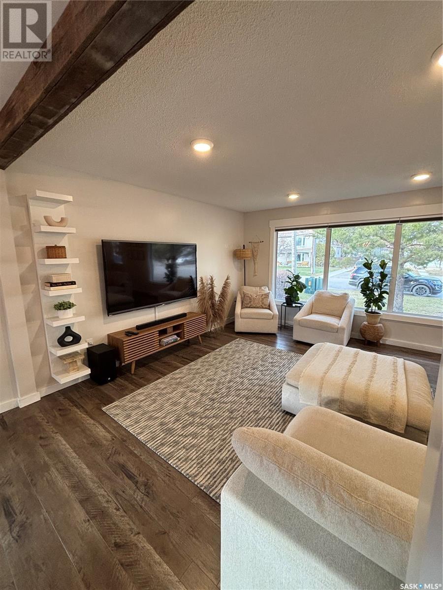 845 Prospect Avenue, Oxbow, Saskatchewan  S0C 2B0 - Photo 5 - SK993353