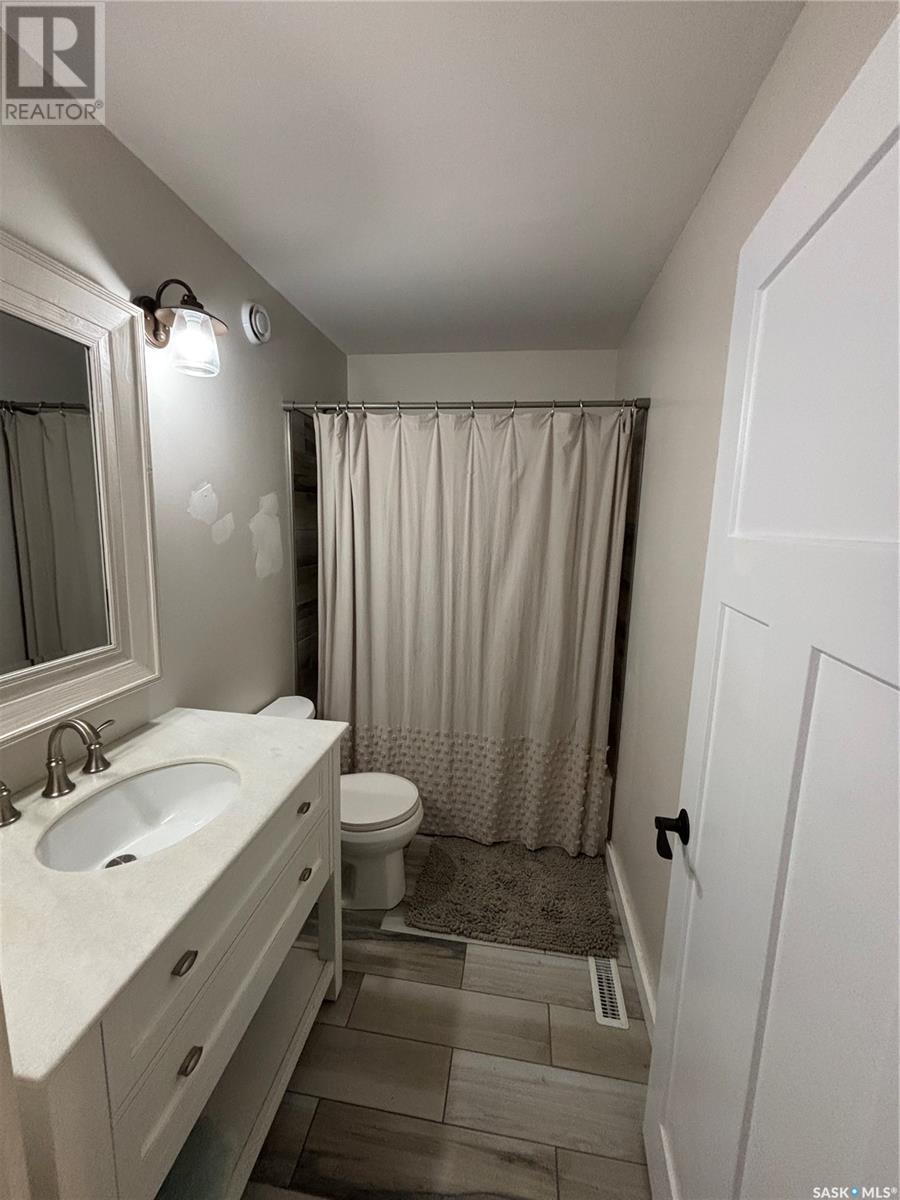 845 Prospect Avenue, Oxbow, Saskatchewan  S0C 2B0 - Photo 8 - SK993353