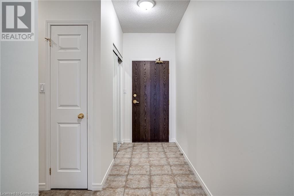 1000 Creekside Drive Unit# 605, Dundas, Ontario  L9H 7S6 - Photo 12 - 40692285